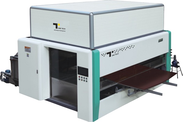 Автоматична фарбувальна машина з цифровим керуванням для фарбування ящиків